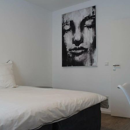 Singapore·CHILLINGHOUSE # 7, 3 Min.vom ICE,NETFLIX Siegburg Exterior foto